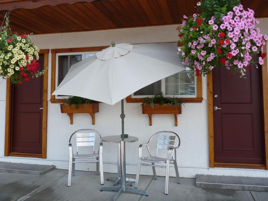 Gateway Motel Radium Hot Springs Eksteriør bilde